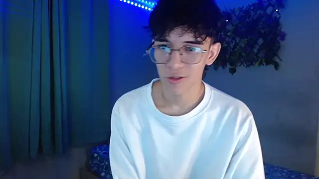 noah millerx online show from April 2026 04:40:01 AM