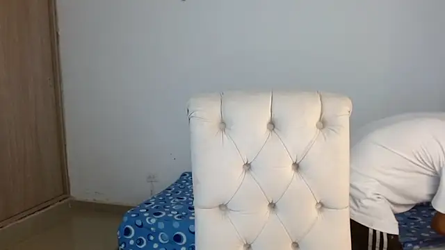 noah millerx online show from June 2026 09:09:01 PM