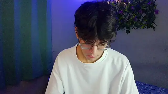 noah millerx online show from March 2026 03:40:02 AM