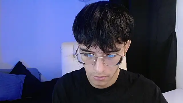 noah millerx online show from July 2026 09:58:01 PM