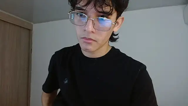 noah millerx online show from June 2026 09:31:01 PM