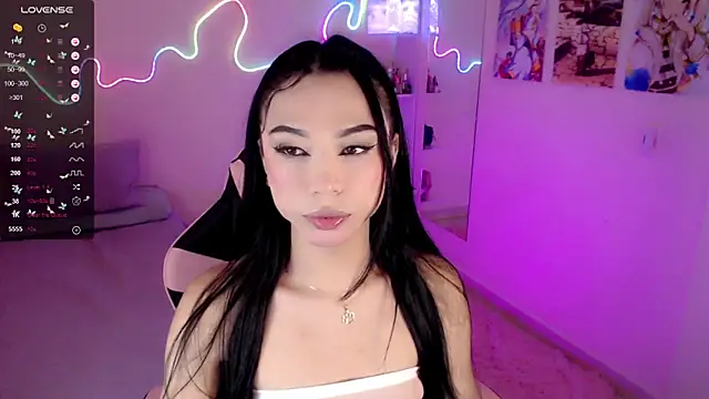 IamAndrea01 online show from April 2026 06:19:02 AM