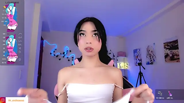 Snapshot of IamAndrea01 chatting on June 2026 12:59:02 AM IamAndrea01 online show from June 2026 12:59:02 AM