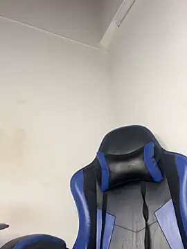 Maddie 7 online show from March 2026 02:42:01 AM