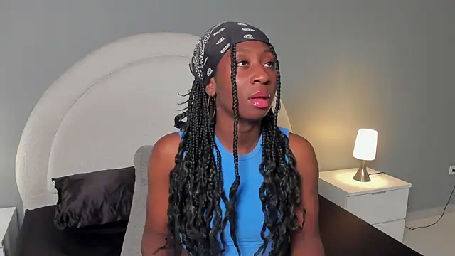 zoepinkett online show from March 2026 01:18:02 AM