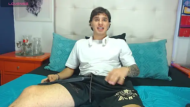 EXCLUSIVE8 online show from March 2026 04:46:01 AM