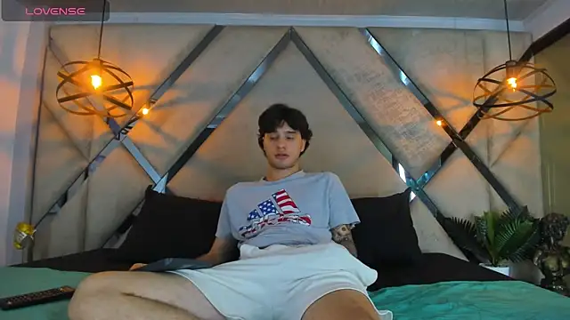 EXCLUSIVE8 online show from March 2026 04:16:01 AM