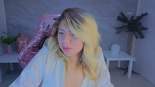 Snapshot of Victoria01_s chatting on February 2026 02:56:01 AM Victoria01 s online show from February 2026 02:56:01 AM