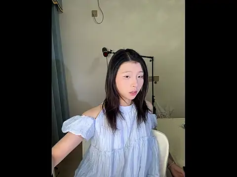 Y--F--LOVE online show from March 2026 03:14:02 PM