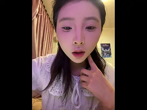 Snapshot of Y--F--LOVE chatting on February 2026 04:17:02 PM Y--F--LOVE online show from February 2026 04:17:02 PM