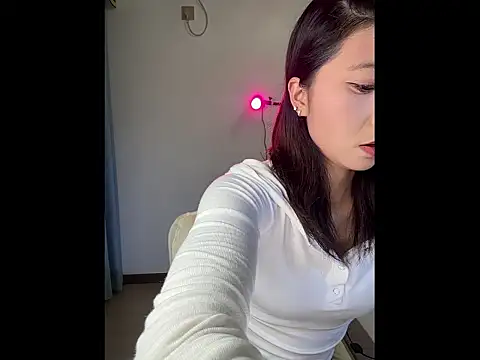 Y--F--LOVE online show from March 2026 12:08:02 PM