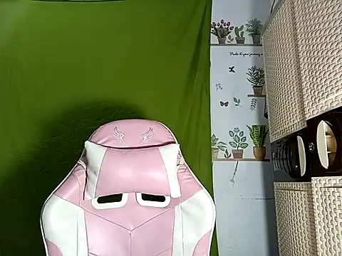 missrica13 online show from March 2026 06:18:02 AM