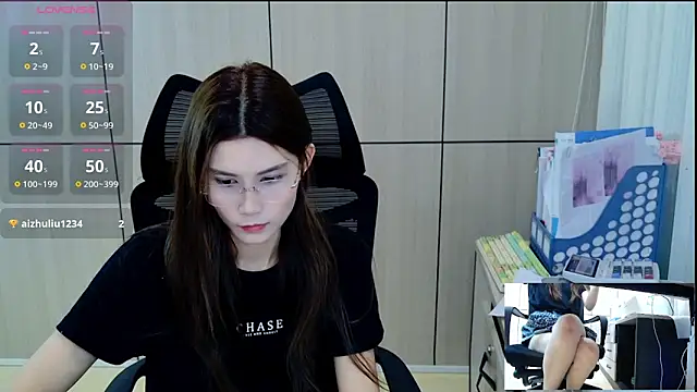 zhen-68 online show from May 2026 12:52:02 AM