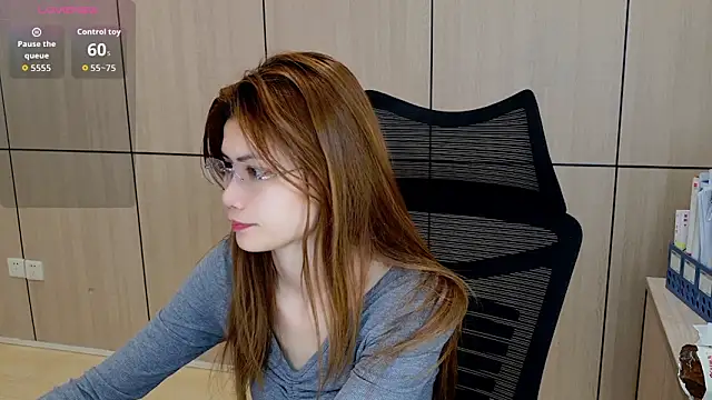 zhen-68 online show from April 2026 01:45:01 AM