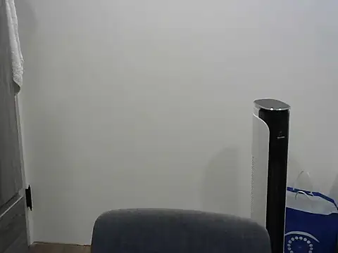 silverwolfwoof online show from June 2026 03:40:01 PM