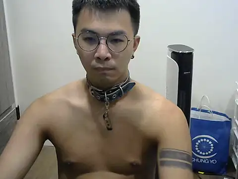 silverwolfwoof online show from May 2026 04:46:02 PM