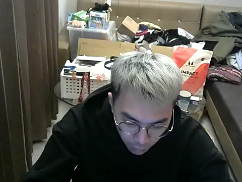 silverwolfwoof online show from March 2026 01:15:02 PM