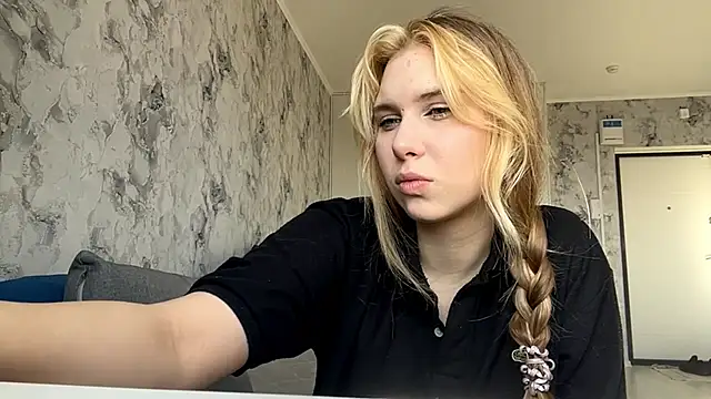 ShariLappas online show from March 2026 12:22:02 PM