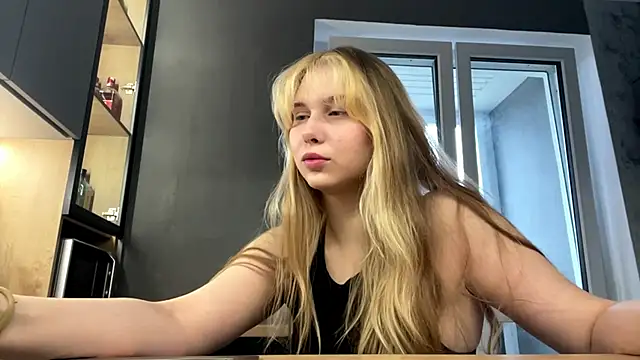 ShariLappas online show from March 2026 02:08:02 PM