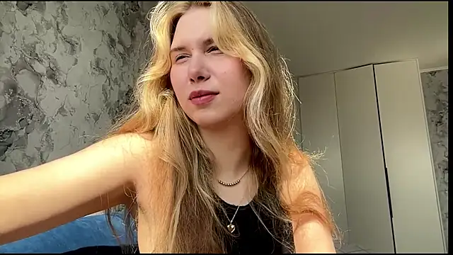 ShariLappas online show from March 2026 09:21:01 AM