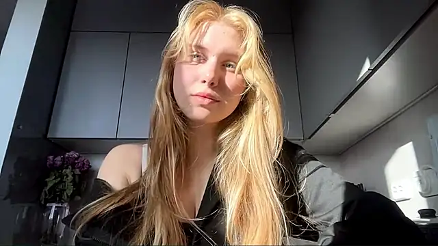 ShariLappas online show from March 2026 01:22:01 PM