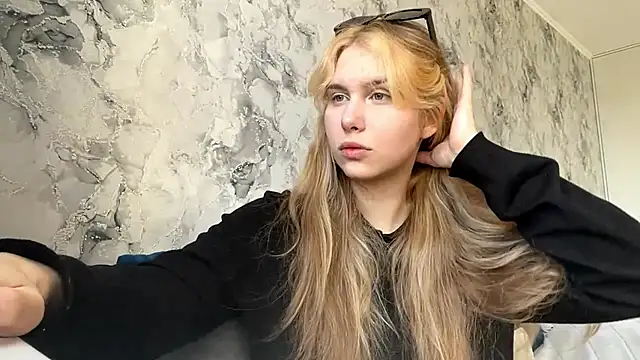 ShariLappas online show from March 2026 01:04:01 PM