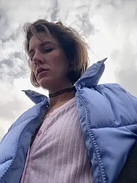 Kamorana online show from March 2026 10:00:02 AM