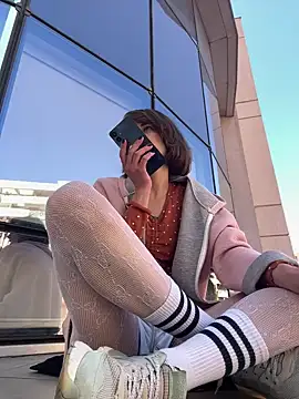 Kamorana online show from April 2026 10:17:01 AM