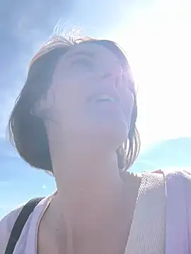 Kamorana online show from April 2026 10:11:01 AM