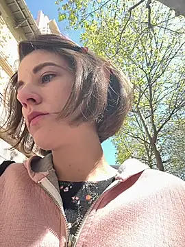 Kamorana online show from April 2026 10:44:01 AM