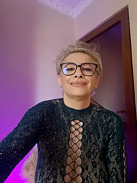 LunaBlaise online show from May 2026 06:56:02 AM