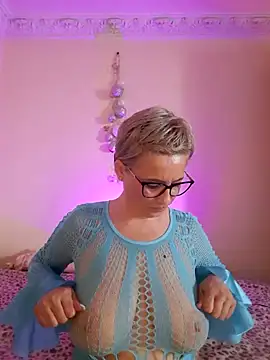 LunaBlaise online show from May 2026 10:08:01 AM