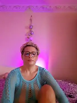 LunaBlaise online show from April 2026 06:31:01 AM