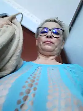 LunaBlaise online show from May 2026 06:19:01 AM