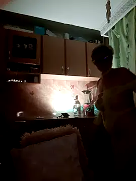 LunaBlaise online show from June 2026 06:07:02 PM