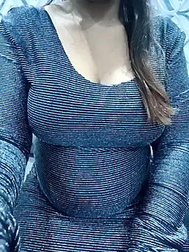 Snapshot of mishti_sharma20 chatting on February 2026 06:18:02 PM mishti sharma20 online show from February 2026 06:18:02 PM