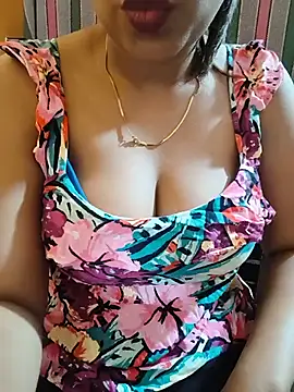 Snapshot of mishti_sharma20 chatting on July 2026 07:03:01 PM mishti sharma20 online show from July 2026 07:03:01 PM