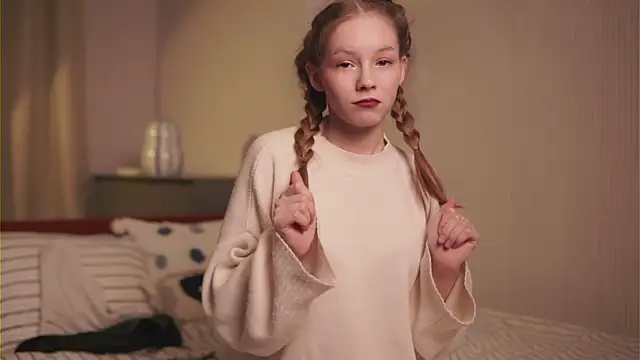 VenaLammo online show from March 2026 02:43:01 PM