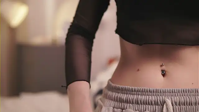 VenaLammo online show from March 2026 02:10:01 PM