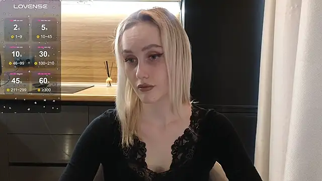Snapshot of Bella_Villen chatting on July 2026 01:06:01 PM Bella Villen online show from July 2026 01:06:01 PM