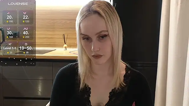 Snapshot of Bella_Villen chatting on July 2026 02:21:01 PM Bella Villen online show from July 2026 02:21:01 PM