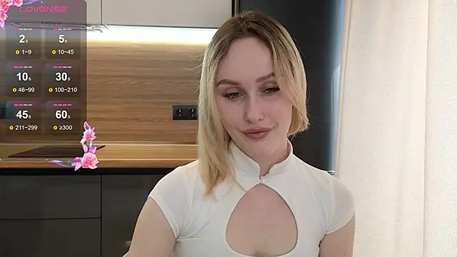 Bella Villen online show from May 2026 09:45:01 AM