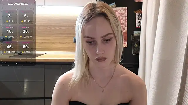 Snapshot of Bella_Villen chatting on July 2026 05:21:02 PM Bella Villen online show from July 2026 05:21:02 PM