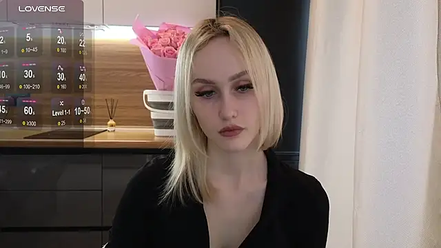 Bella Villen online show from May 2026 10:10:02 AM