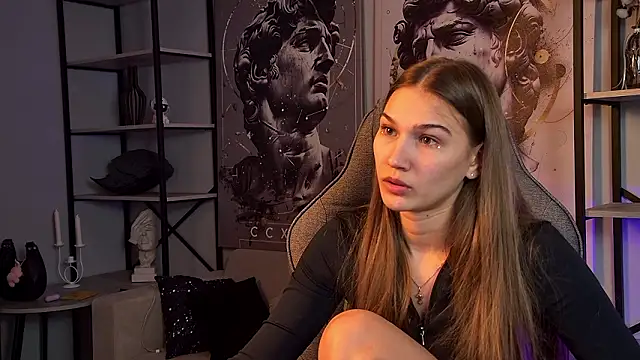 Sweet Emilya online show from March 2026 01:00:01 PM