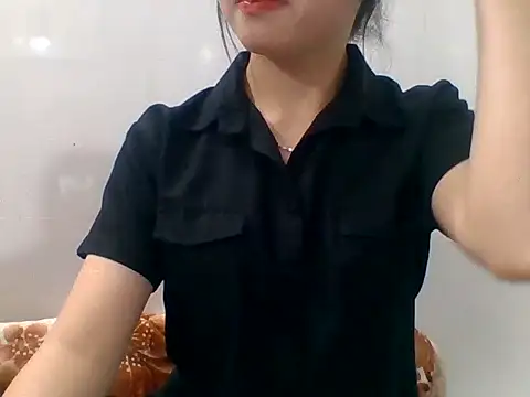 kiraa-007 online show from May 2026 02:54:02 PM