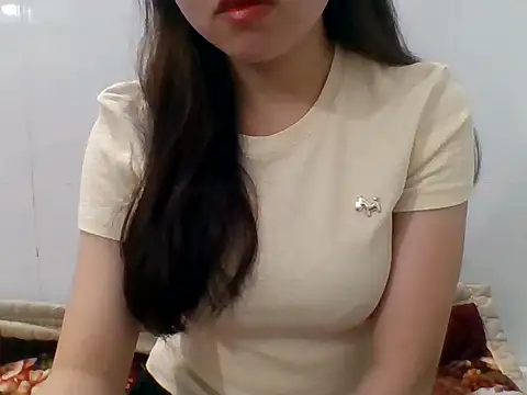 kiraa-007 online show from May 2026 01:19:01 PM