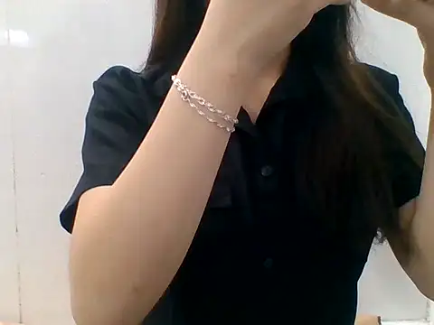 kiraa-007 online show from May 2026 04:34:02 PM