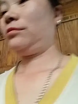 Lindxx-hot online show from April 2026 03:02:01 AM