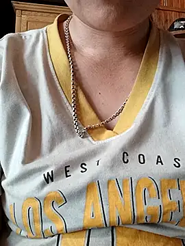 Lindxx-hot online show from April 2026 06:42:01 AM